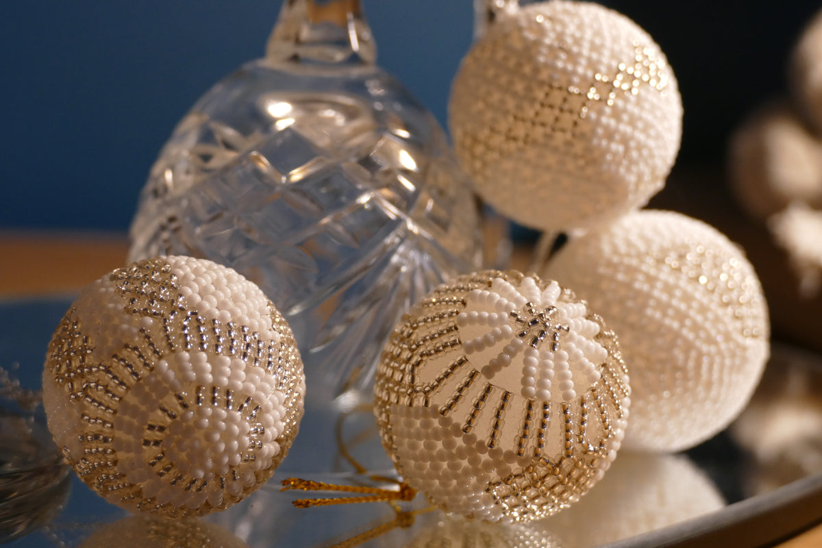 Snow Pearl Christmas Ball